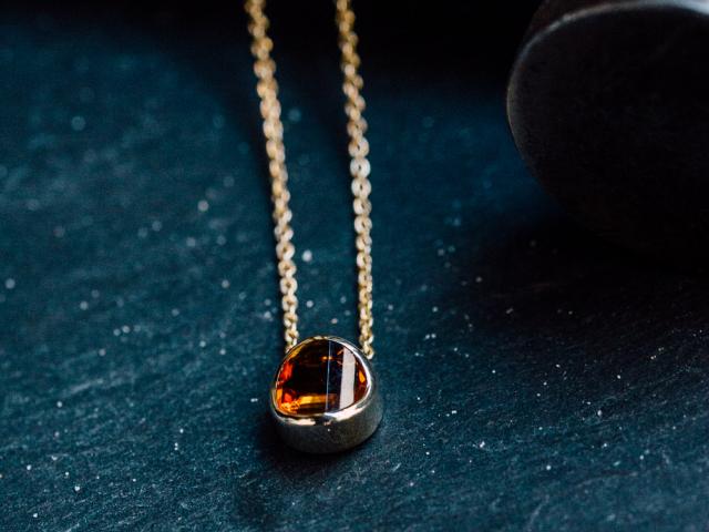 013 Schmuck 0411 